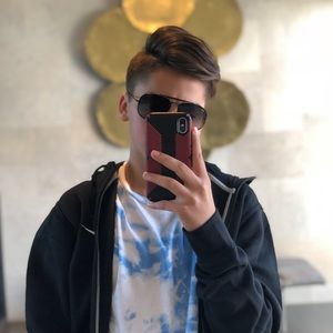 Meet your Posher, Aiden